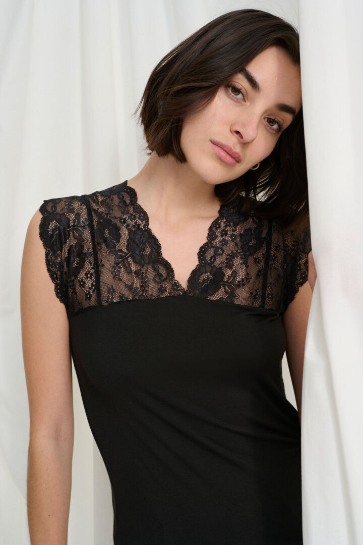 Poppy Lace Cami Black