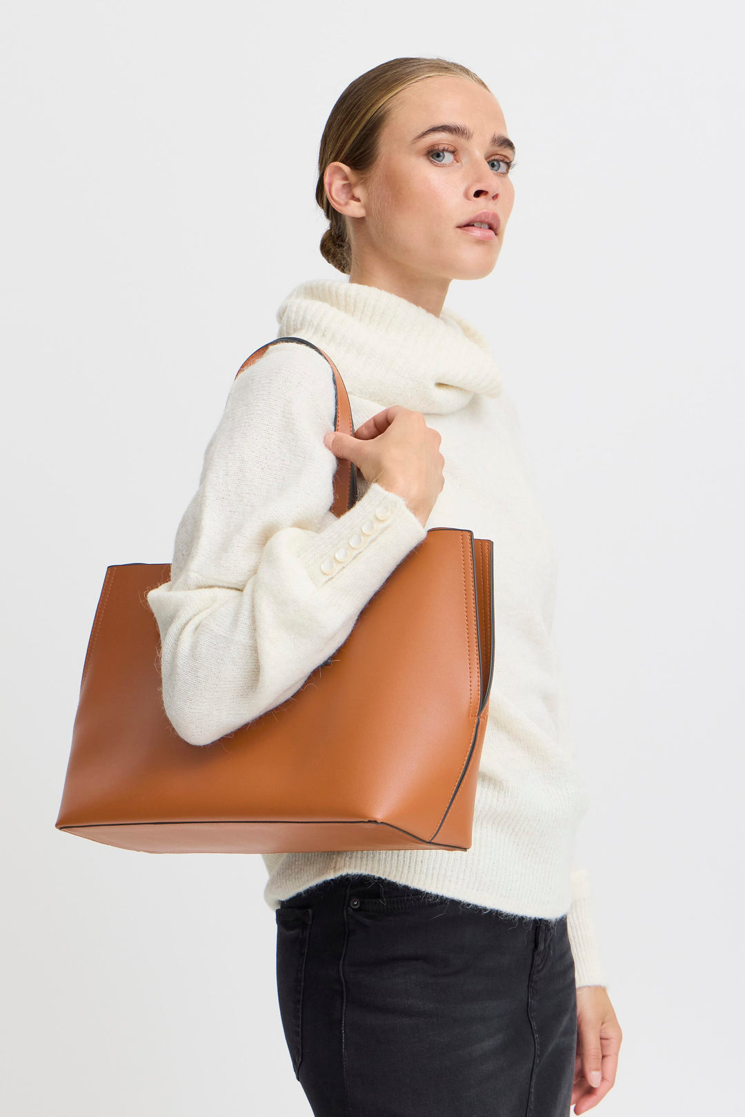 Mathilde Shoulder Bag Cognac